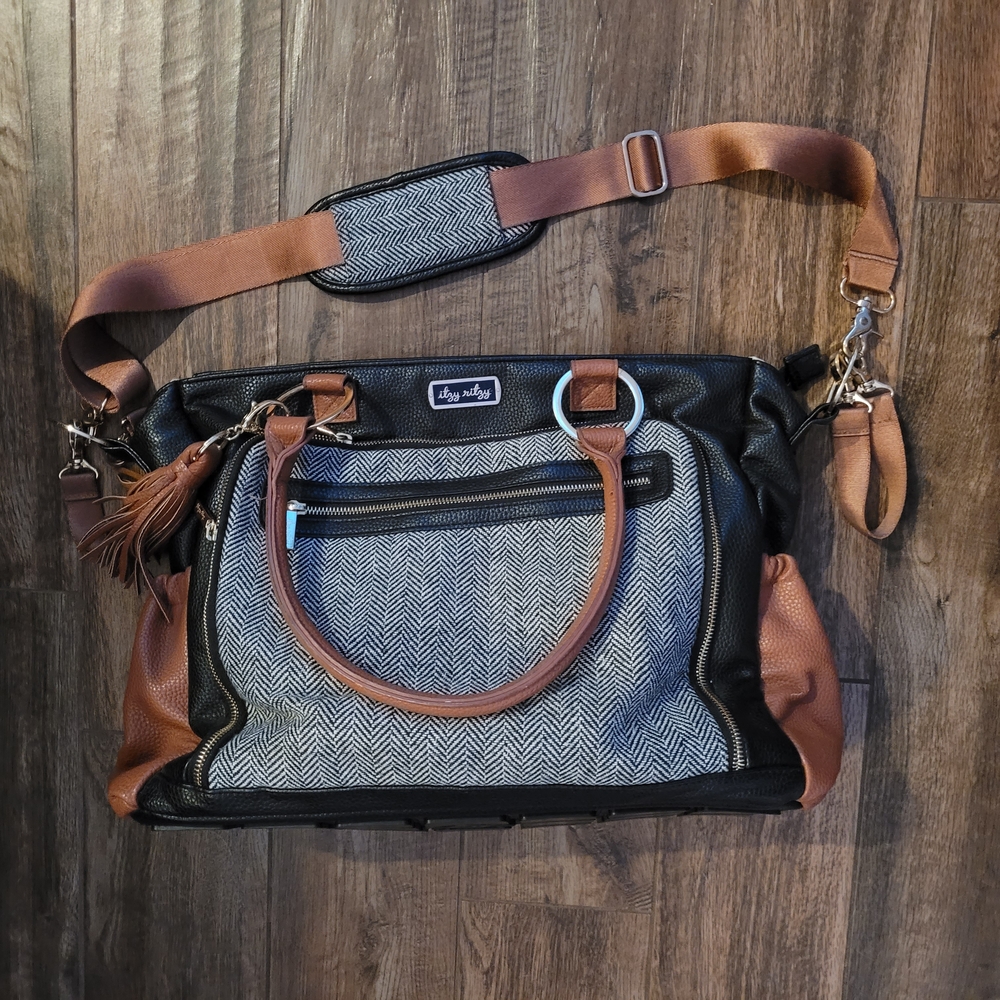 Itzy Ritzy Tribe Tote Coffee Cream C&C Rare Limited Edition Diaper Bag